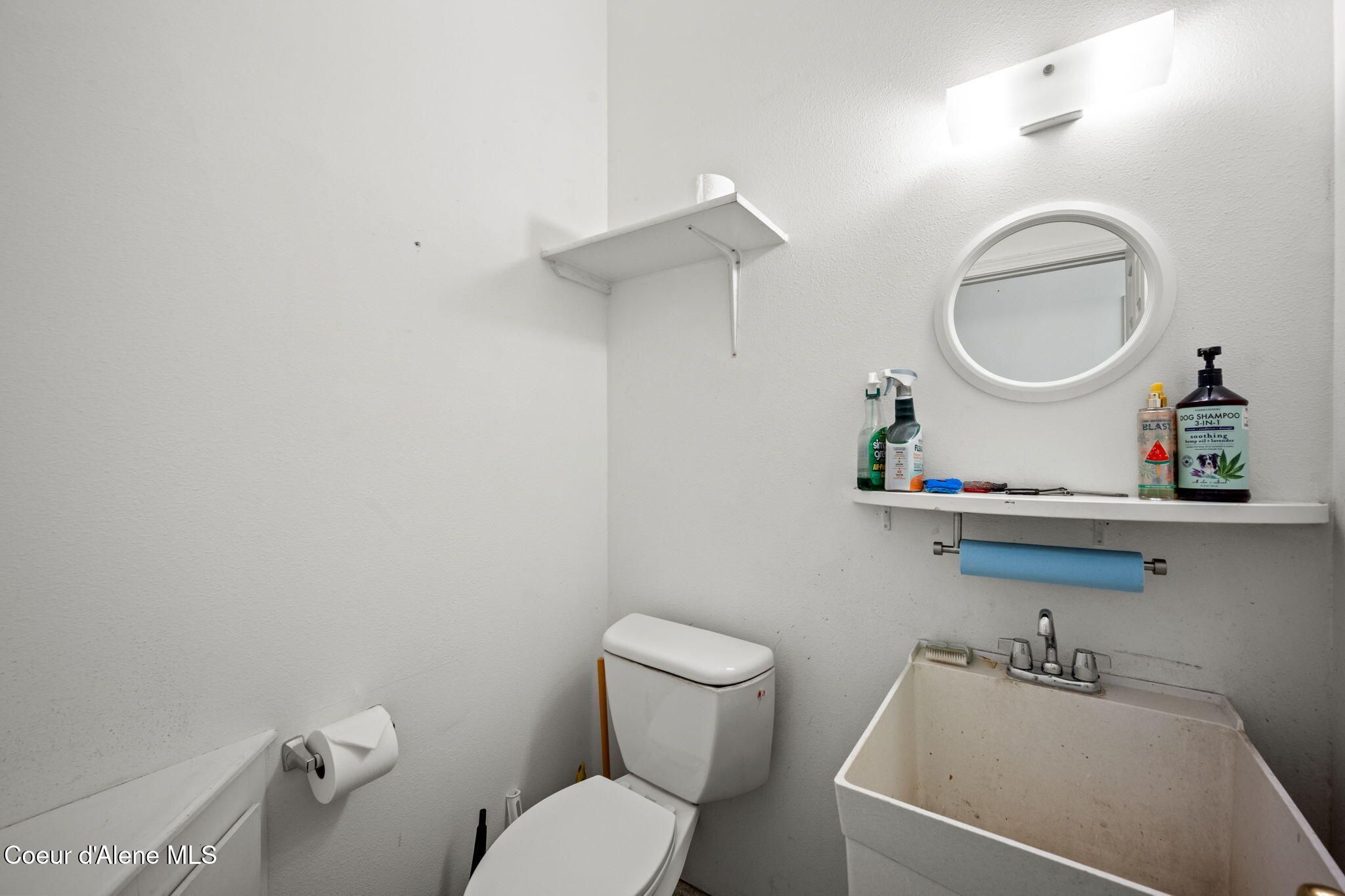 4006 North Moccasin Road Coeur D'Alene, ID 83815 - Photo 50 of 53 Bathroom in Detached Garage