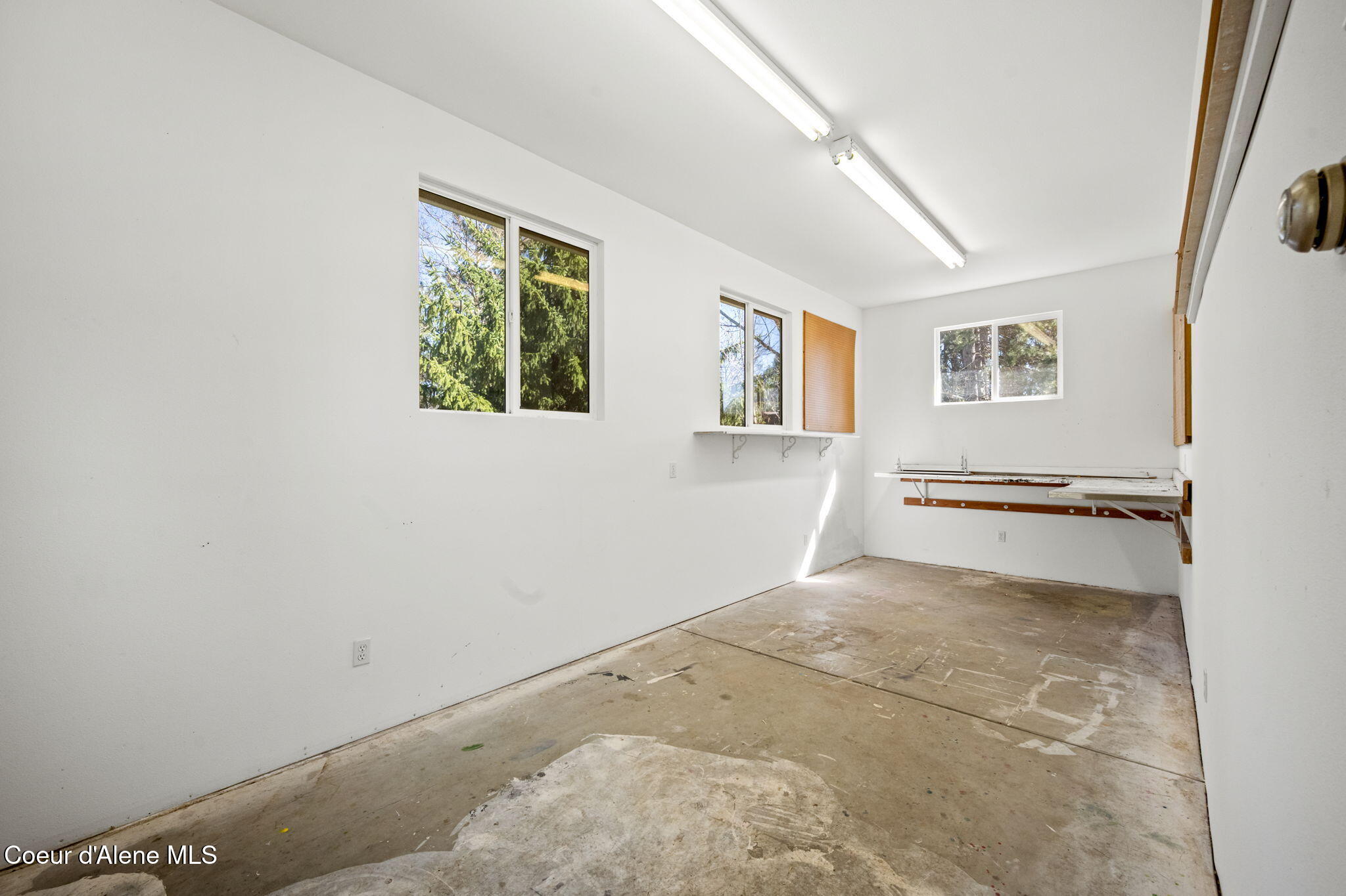 4006 North Moccasin Road Coeur D'Alene, ID 83815 - Photo 51 of 53 Detached Garage work area