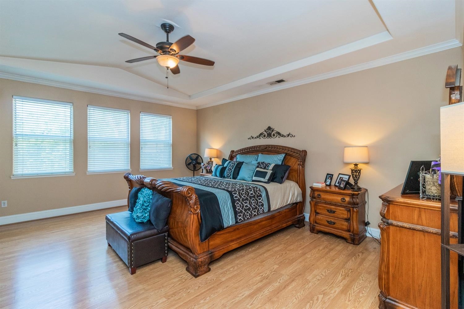 693 East Muir Avenue Reedley, CA 93654 - Photo 17 of 38 Gallery Image 17