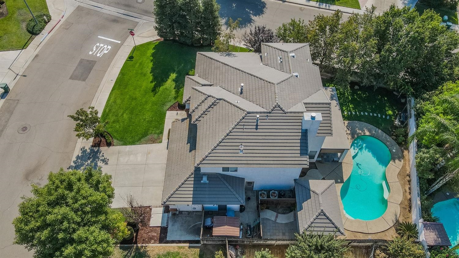 693 East Muir Avenue Reedley, CA 93654 - Photo 37 of 38 Gallery Image 37