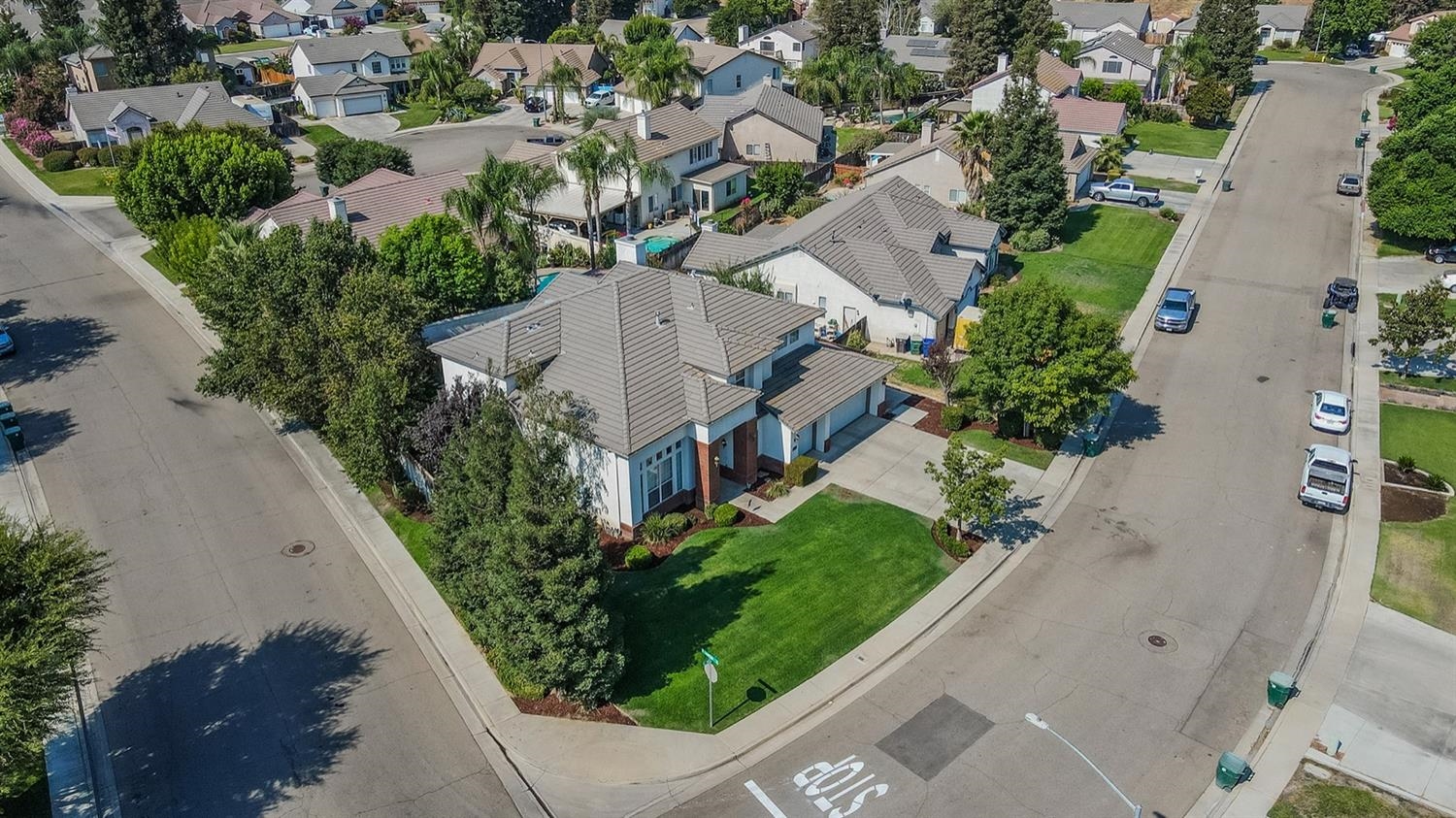 693 East Muir Avenue Reedley, CA 93654 - Photo 38 of 38 Gallery Image 38