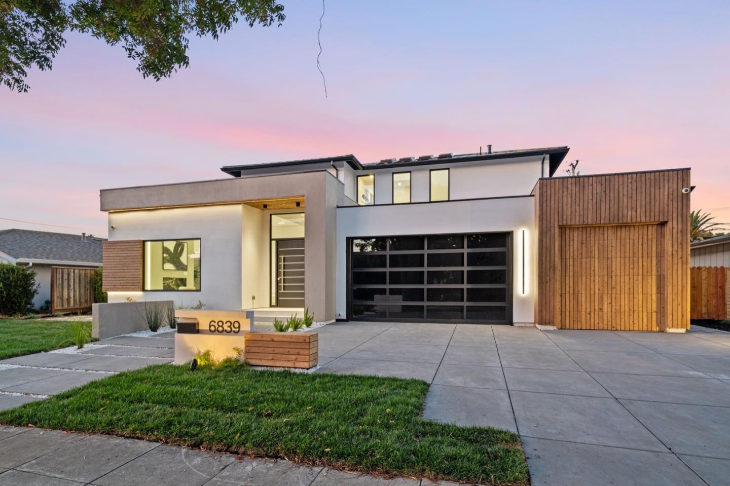 6839 West Riverside Way San Jose, CA 95129 - Photo 3 of 77 Gallery Image 3