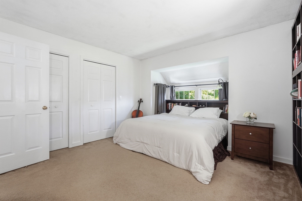 71 Amity Place, Unit 71 Amherst, MA 01002 - Photo 18 of 41