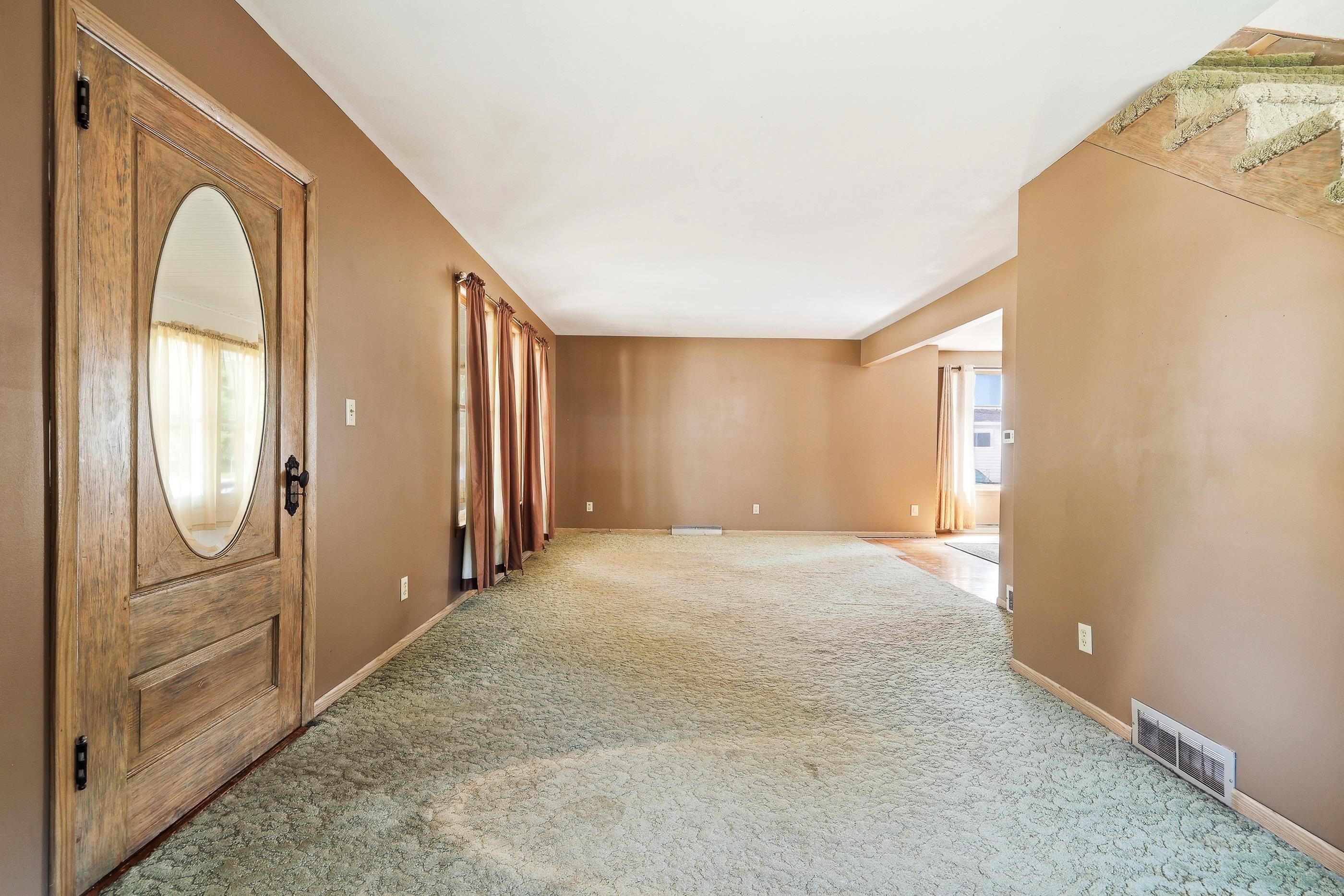 449 West Clark Street Stevens Point, WI 54481 - Photo 7 of 52