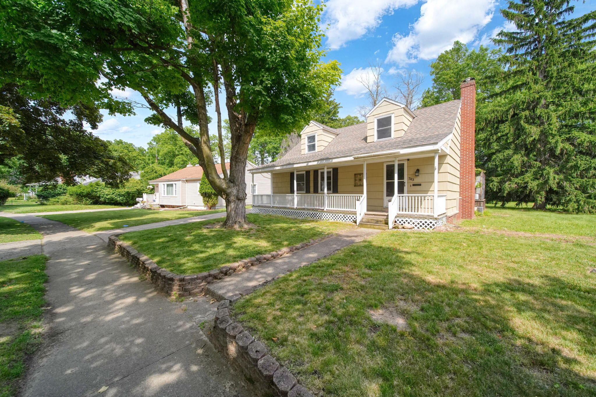 743 Briarcliff Road Jackson, MI 49203 - Photo 2 of 68 2