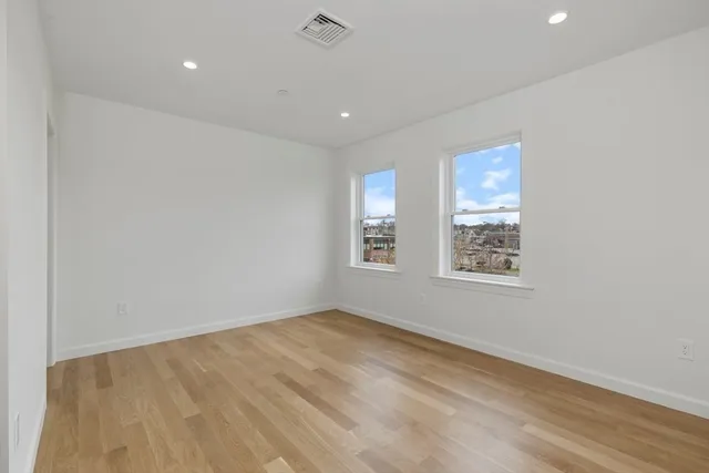 $599,900 | 106 Broadway, Unit 3, Salem, MA 01970