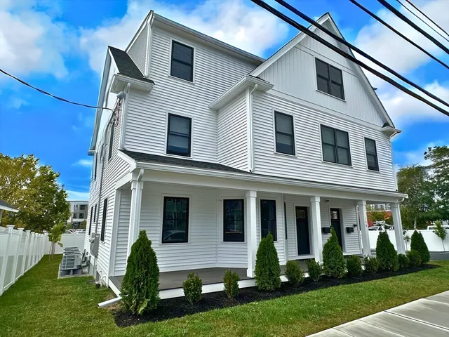 $599,900 | 106 Broadway, Unit 3, Salem, MA 01970