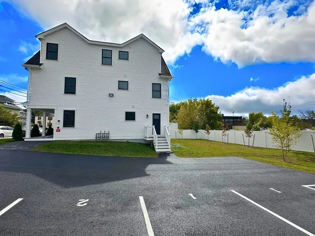 $599,900 | 106 Broadway, Unit 3, Salem, MA 01970