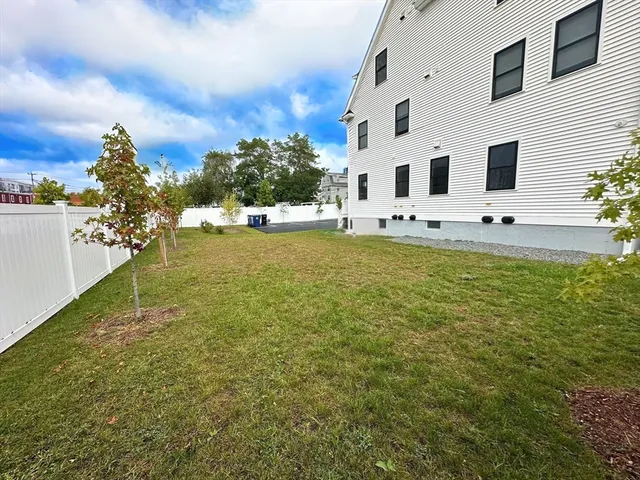 $599,900 | 106 Broadway, Unit 3, Salem, MA 01970