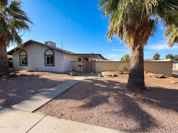 $350,000 | 3265 West Mauna Loa Lane, Phoenix, AZ 85053