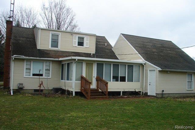 1781 Clark Road Lapeer, MI 48446 - Photo 19 of 24 Another view of the back.jpg