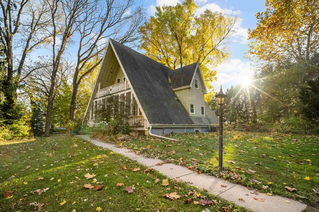 $367,500 | W8929 Homestake Acres, Beaver Dam, WI 53916
