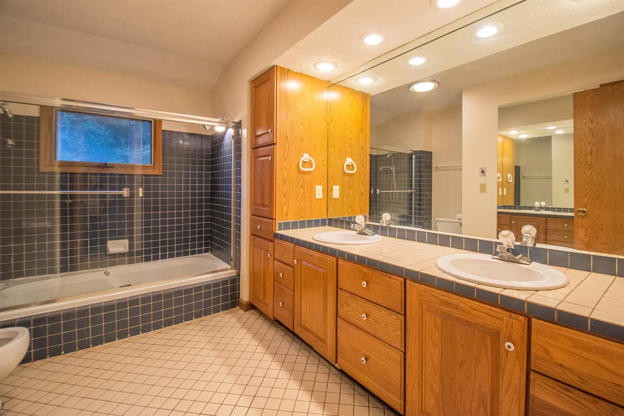8199 South Ketcham Road Bloomington, IN 47403 - Photo 12 of 36