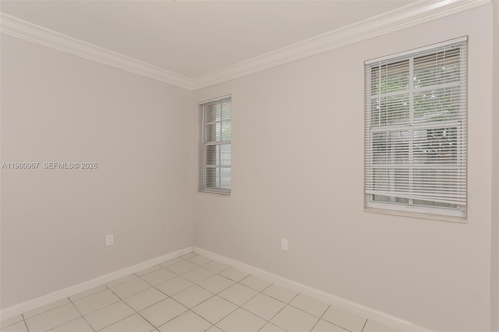 809 Southwest 8th Avenue Hallandale Beach, FL 33009 - Photo 12 of 15