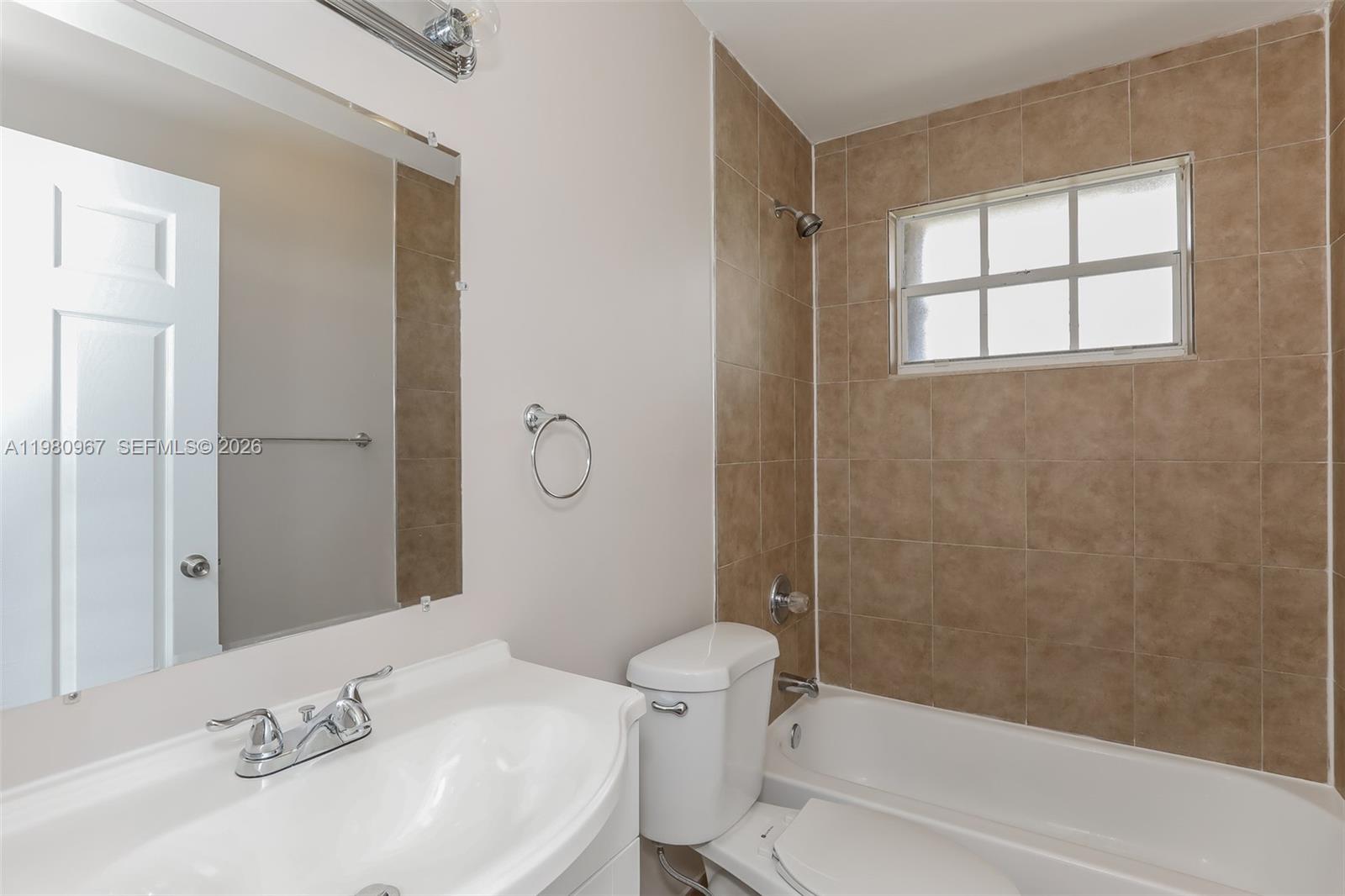 809 Southwest 8th Avenue Hallandale Beach, FL 33009 - Photo 14 of 15