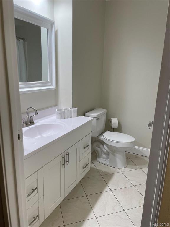 2027 Klingensmith Road, Unit 104 Bloomfield Hills, MI 48302 - Photo 9 of 20