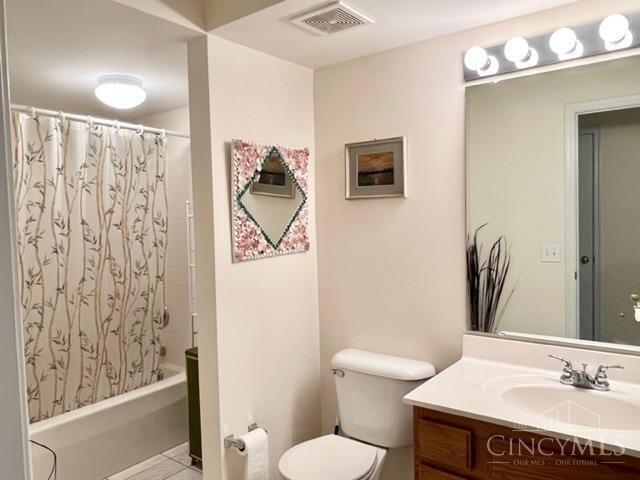 5325 Cooper Road, Unit E Montgomery, OH 45242 - Photo 15 of 42