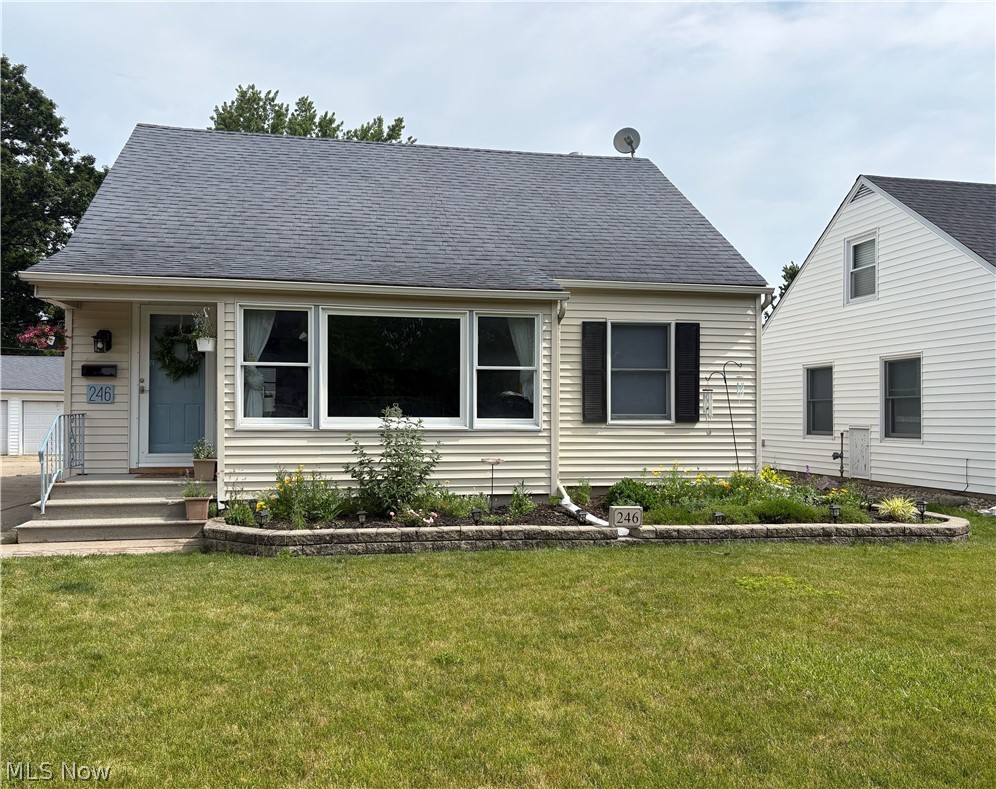 246 Hilliard Road Elyria, OH 44035 - Photo 1 of 50