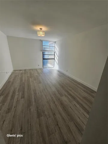 $1,900 | 20400 West Country Club Drive, Unit 301, Aventura, FL 33180