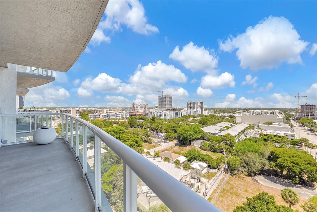 315 Northeast 3rd Avenue, Unit 1008 Fort Lauderdale, FL 33301 - Photo 34 of 52 a view of city from a balcony