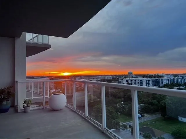 $455,000 | 315 Northeast 3rd Avenue, Unit 1008, Fort Lauderdale, FL 33301