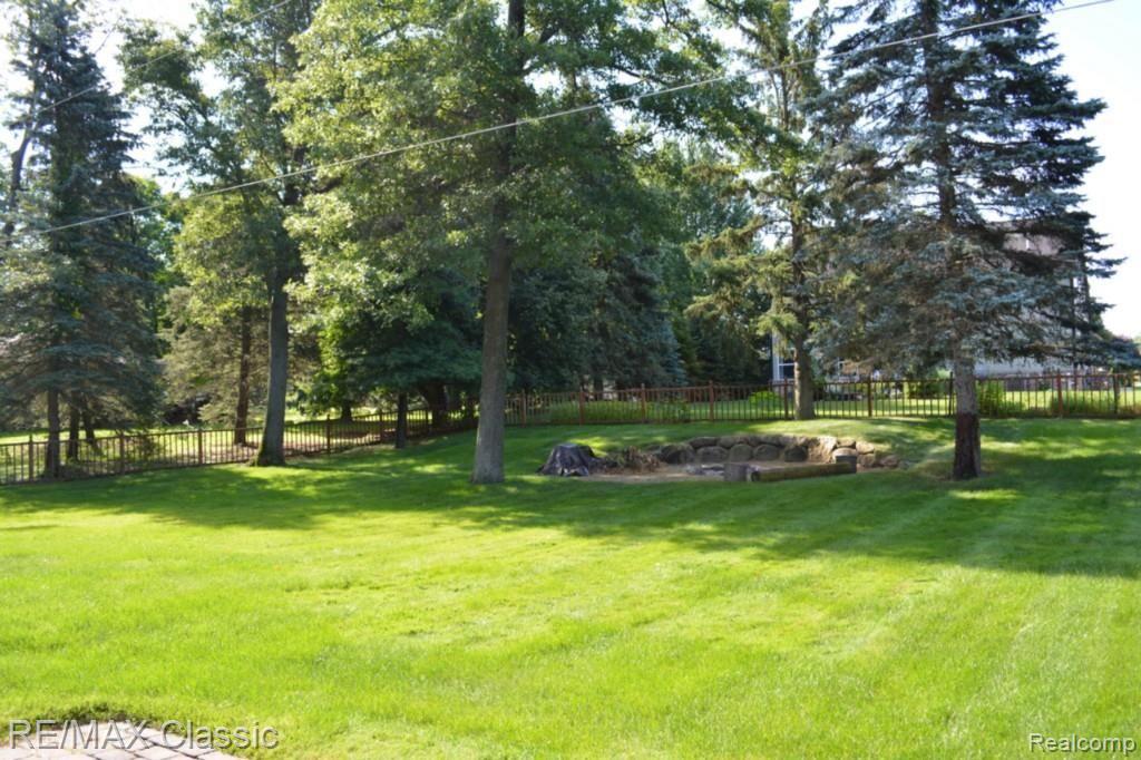 2821 Potter Road Wixom, MI 48393 - Photo 39 of 41 Yard .jpg