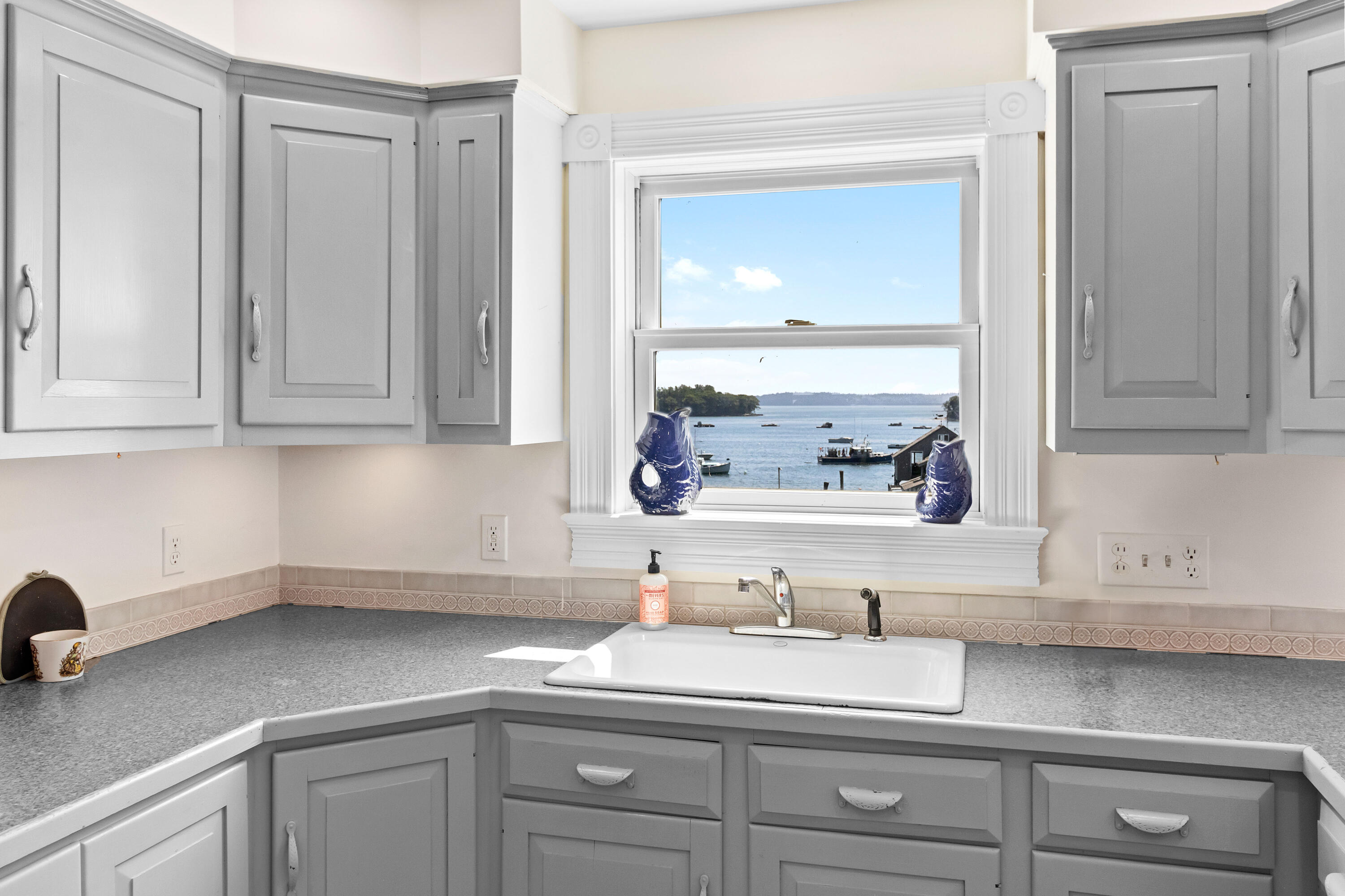 176 Harbor Road Friendship, ME 04547 - Photo 12 of 37 IMG_8350