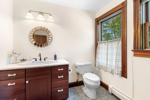 $2,400,000 | 176 Harbor Road, Friendship, ME 04547