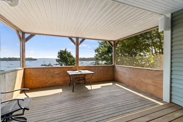 $2,400,000 | 176 Harbor Road, Friendship, ME 04547