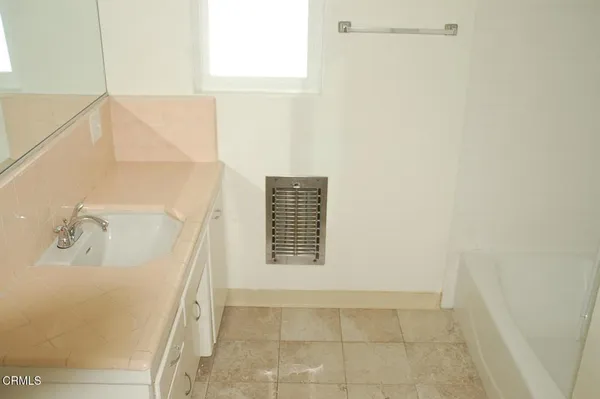 $2,250 | 719 West Camino Real Avenue, Unit B, Arcadia, CA 91007