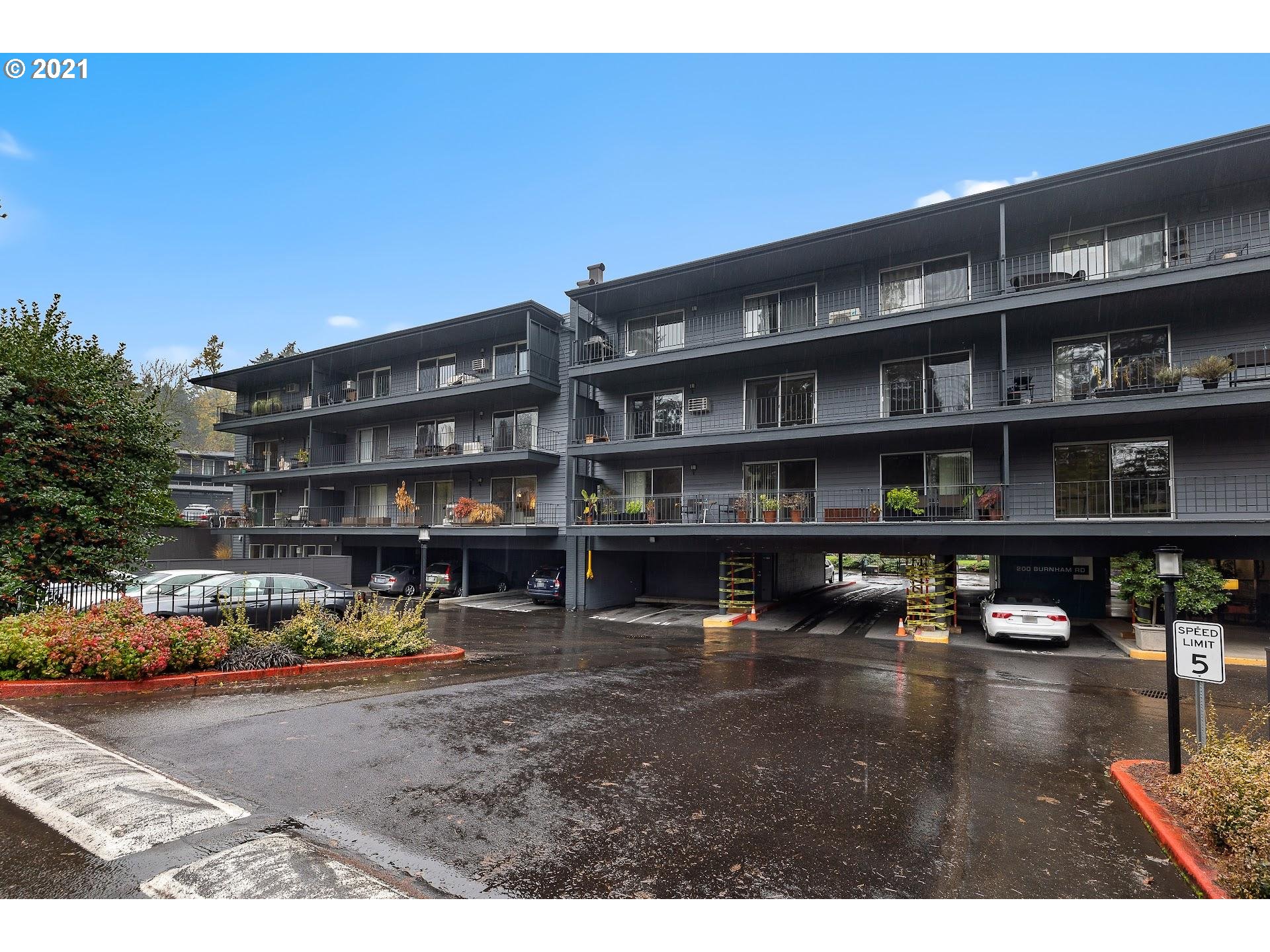200 Southwest Burnham Road, Unit 203 Lake Oswego, OR 97034 - Photo 1 of 32 Gallery Image 1