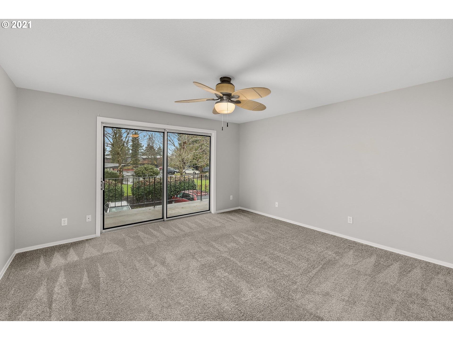 200 Southwest Burnham Road, Unit 203 Lake Oswego, OR 97034 - Photo 17 of 32 Gallery Image 17