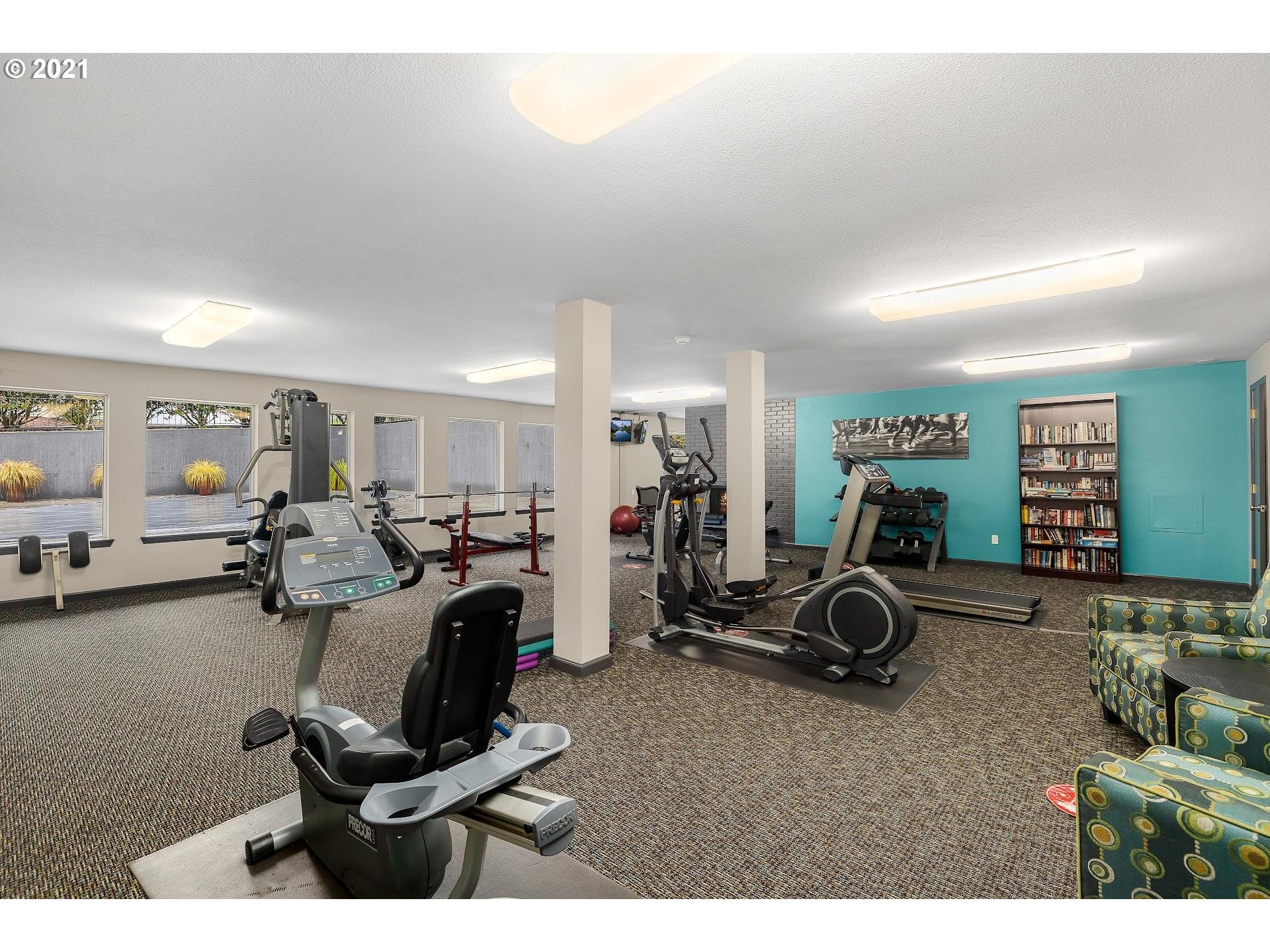 200 Southwest Burnham Road, Unit 203 Lake Oswego, OR 97034 - Photo 28 of 32 Gallery Image 28