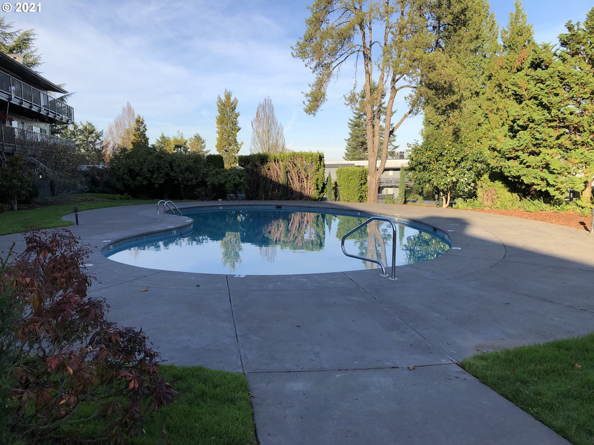 200 Southwest Burnham Road, Unit 203 Lake Oswego, OR 97034 - Photo 32 of 32 Gallery Image 32