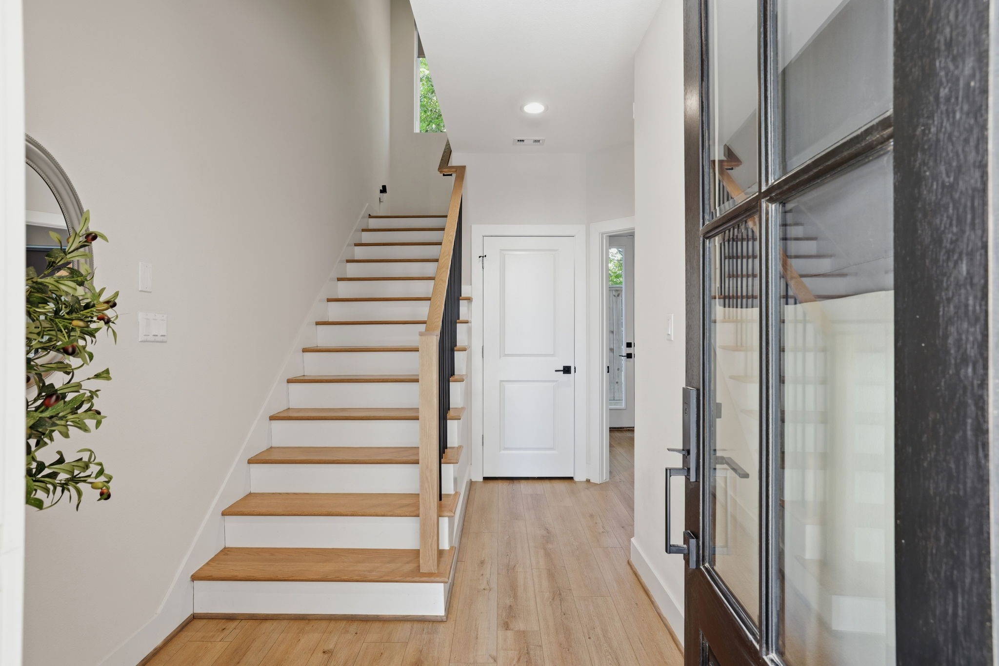 510 Janisch Road Houston, TX 77018 - Photo 6 of 38 Gallery Image 6