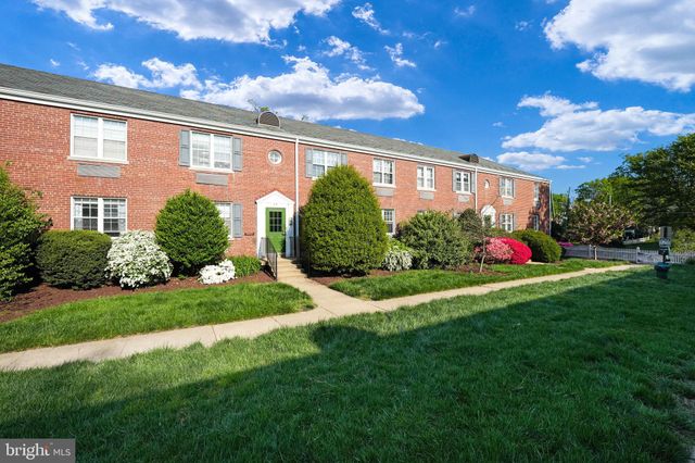 $295,000 | 24 Auburn Court, Unit D, Alexandria, VA 22305