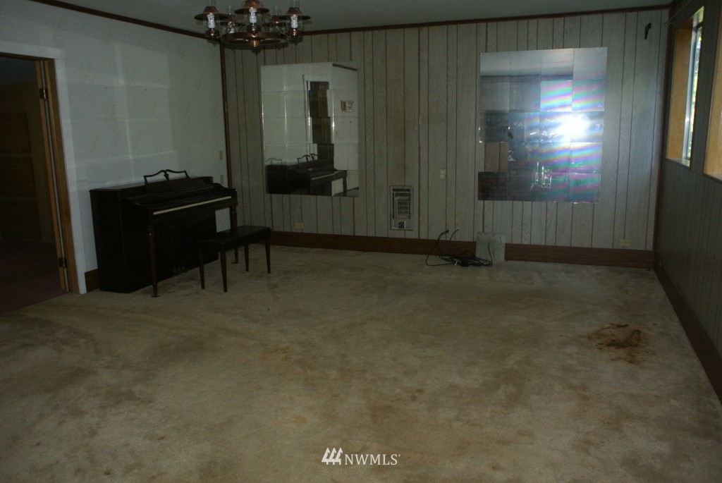 761 Ogden Road Castle Rock, WA 98611 - Photo 7 of 11 Gallery Image 7
