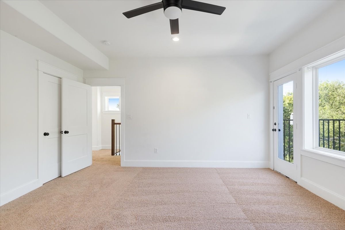 6725 St Augustine Street Houston, TX 77021 - Photo 14 of 27 Primary Bedroom