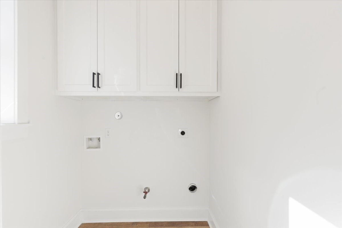 6725 St Augustine Street Houston, TX 77021 - Photo 24 of 27 Laundry Room