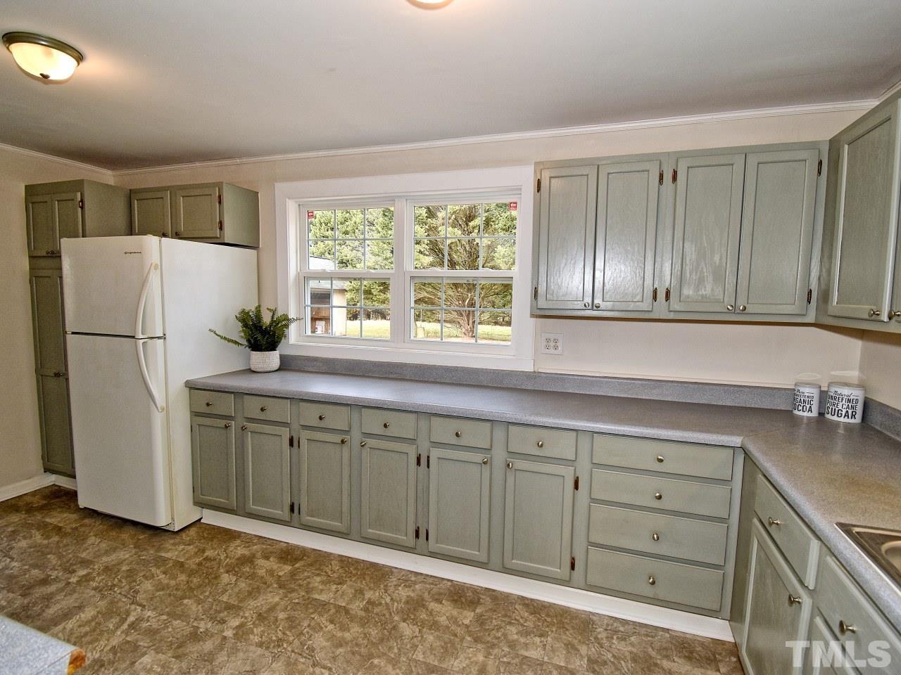170 Carden Road Graham, NC 27253 - Photo 4 of 19 Gallery Image 4