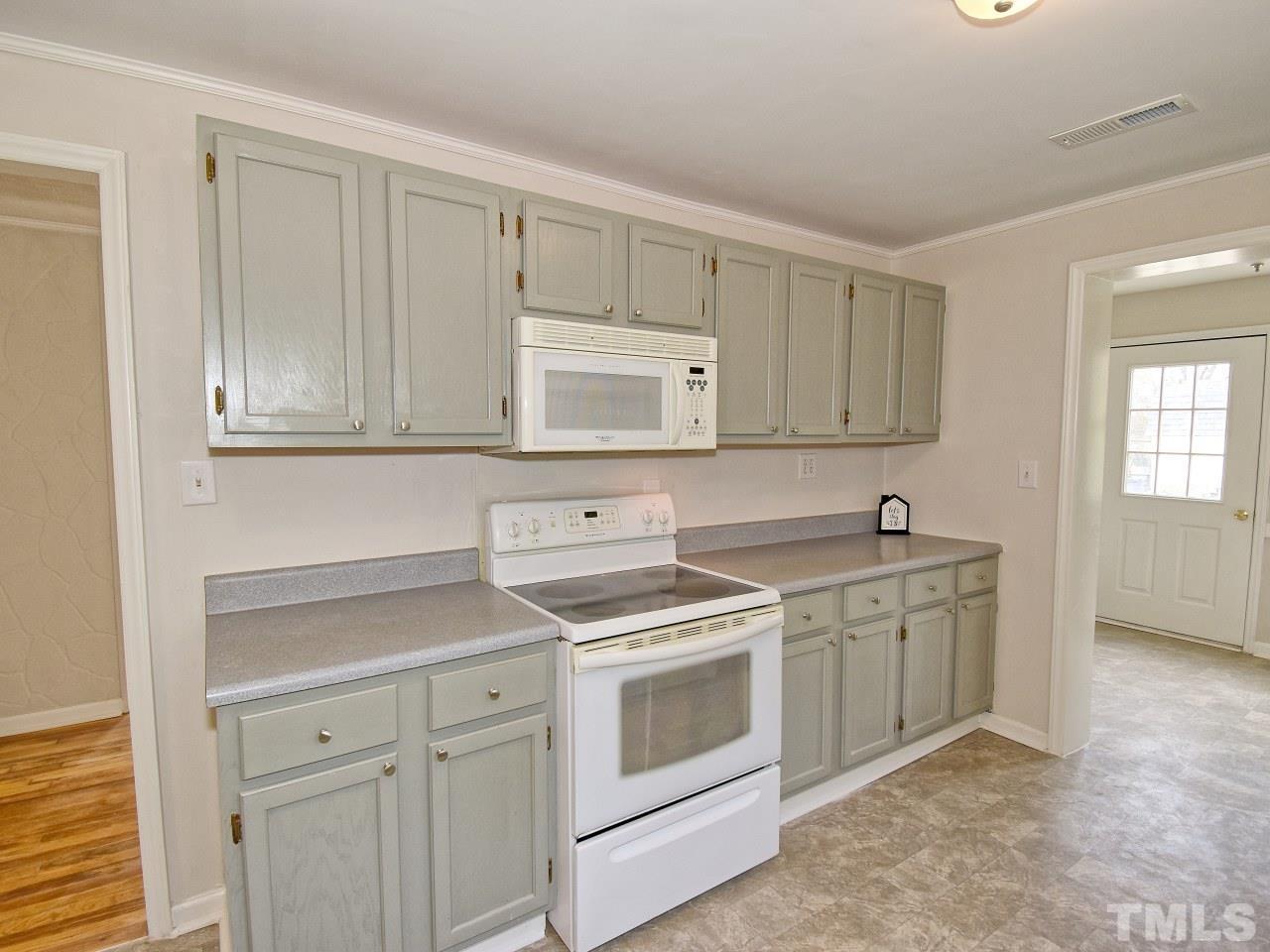 170 Carden Road Graham, NC 27253 - Photo 6 of 19 Gallery Image 6