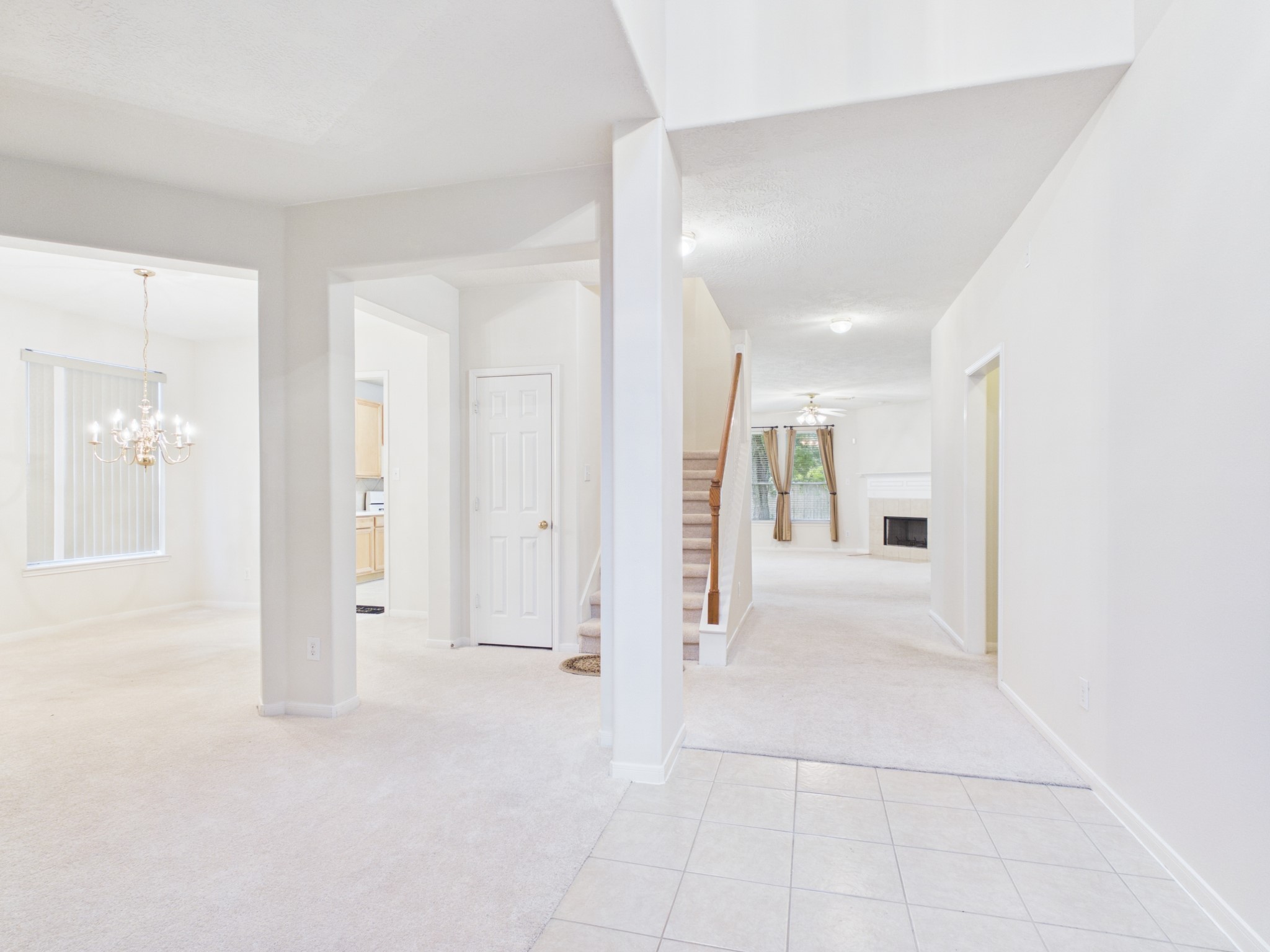 4702 Rolling View Court Houston, TX 77345 - Photo 4 of 27