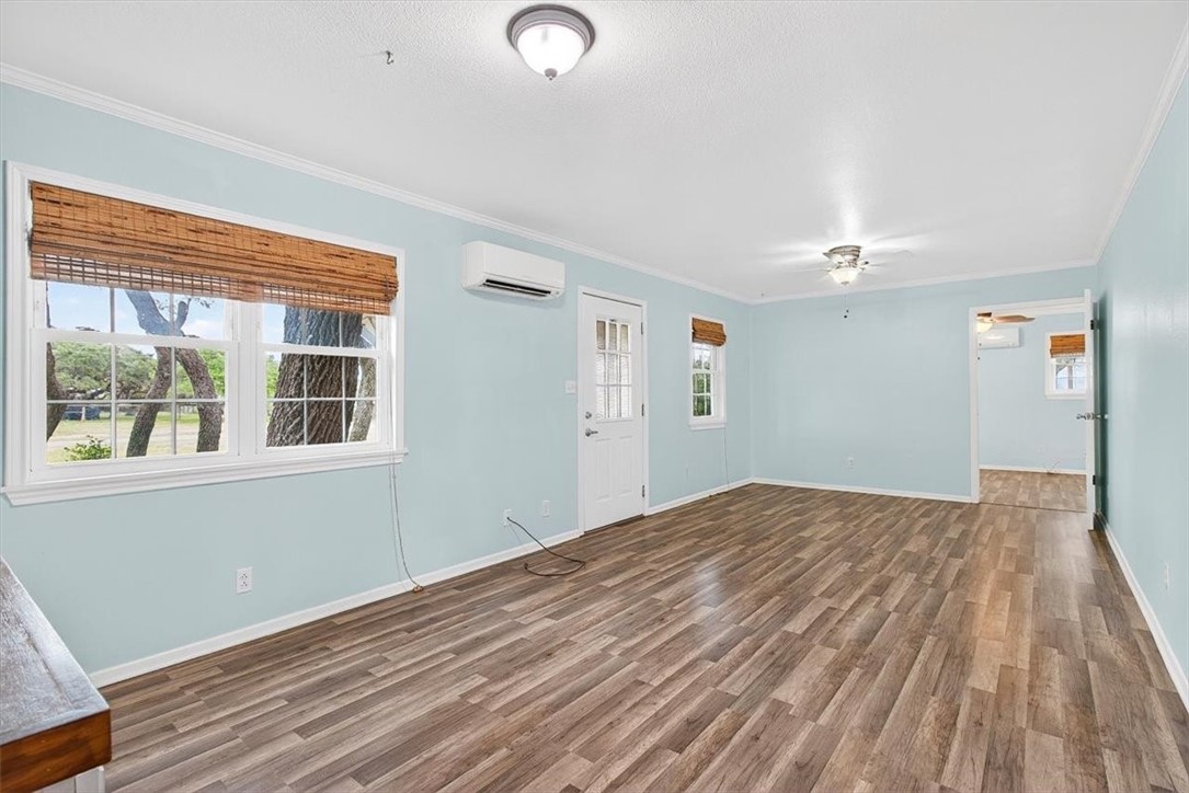 1521 South Mathis Street Rockport, TX 78382 - Photo 15 of 40