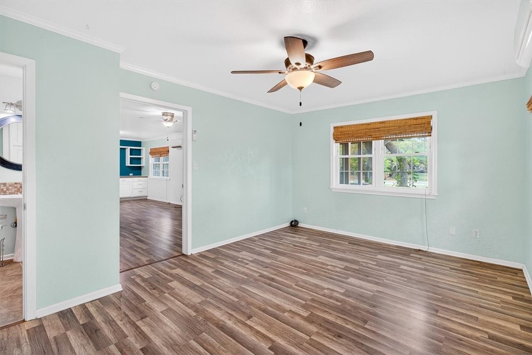 1521 South Mathis Street Rockport, TX 78382 - Photo 17 of 40