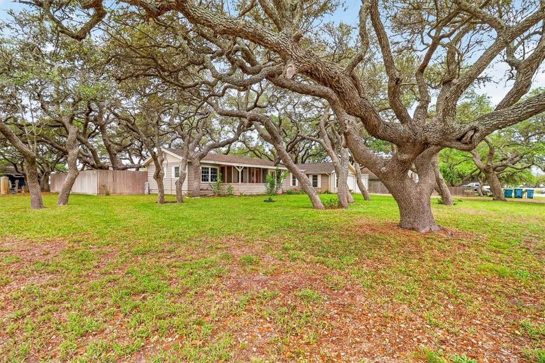 1521 South Mathis Street Rockport, TX 78382 - Photo 29 of 40