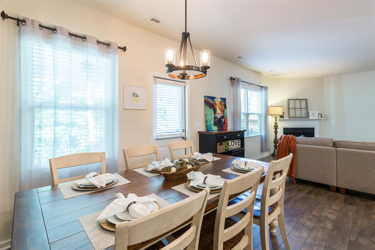 8139 Feldwig Place Raleigh, NC 27616 - Photo 10 of 30 Breakfast Room