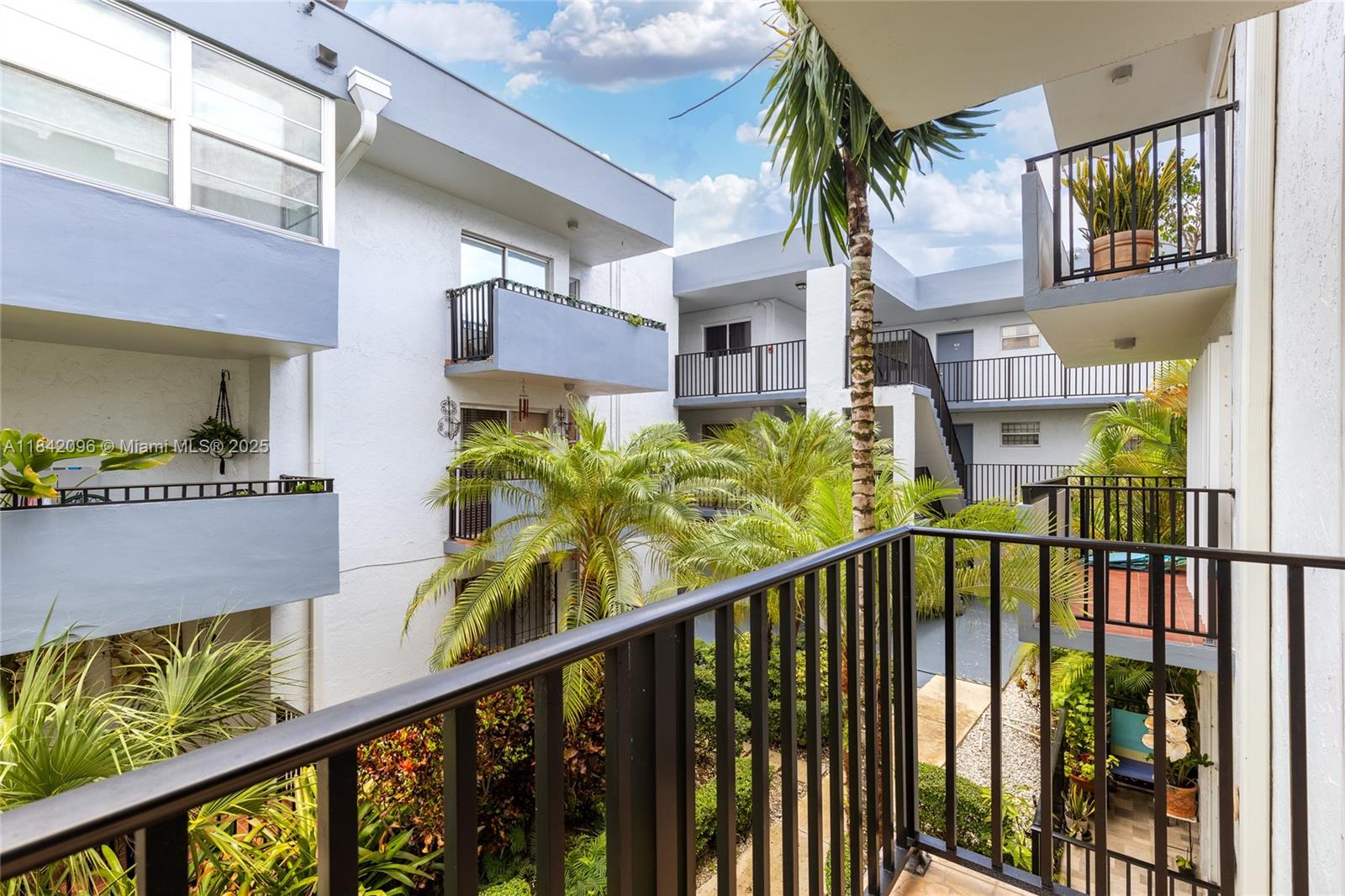 2465 Southwest 18th Avenue, Unit 3208 Miami, FL 33133 - Photo 7 of 12