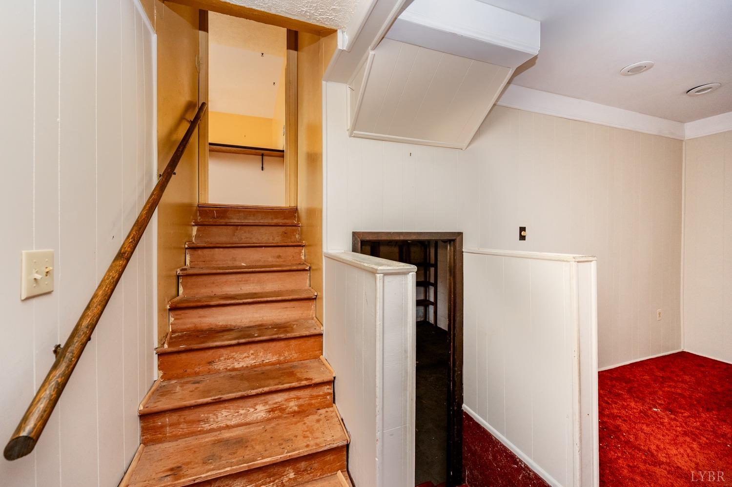 182 Buffalo Ridge Road Amherst, VA 24521 - Photo 18 of 57 a view of entryway with wooden floor and stairs