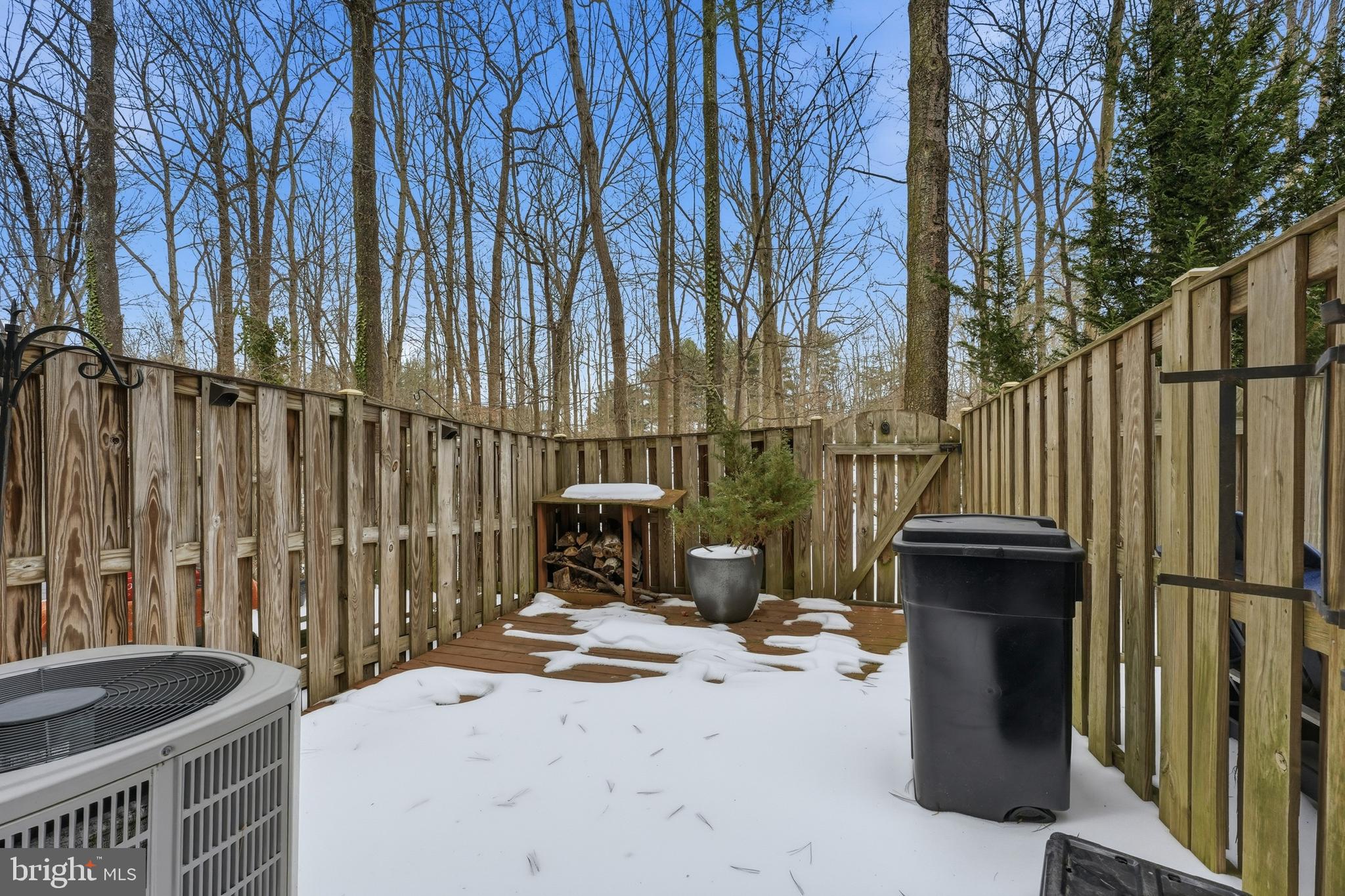 6036 Old Landing Way, Unit 29 Burke, VA 22015 - Photo 26 of 31 a view of outdoor space and deck