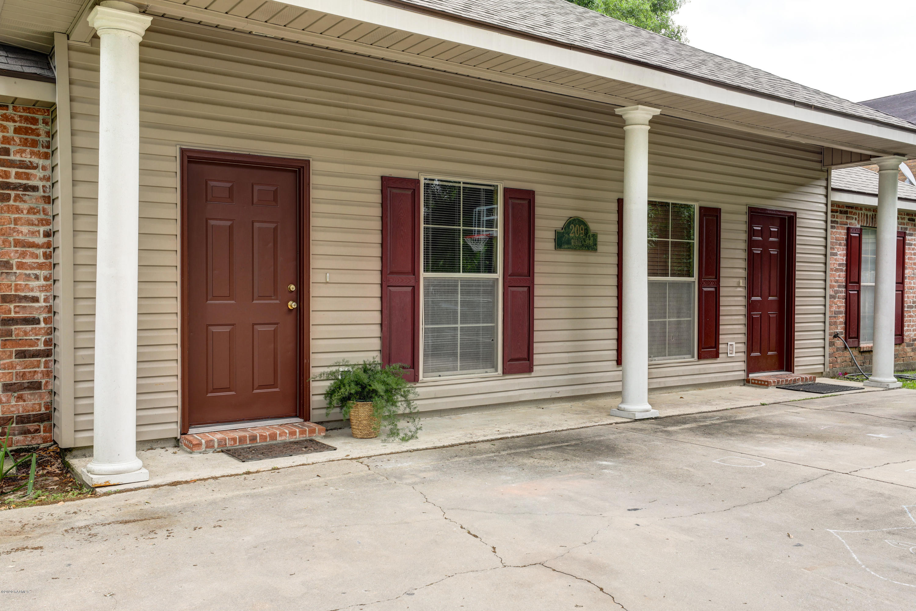 209 Rural Street Lafayette, LA 70508 - Photo 6 of 22 209 Rural -3